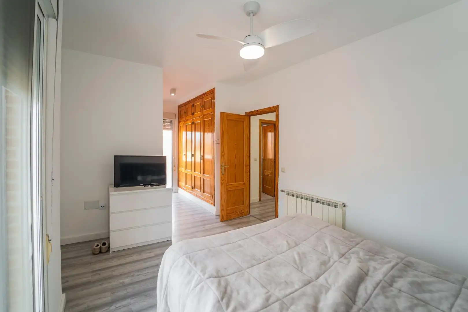 Habitación de Casa adosada en venta en Cedillo del Condado con Calefacción, Jardín privado y Terraza