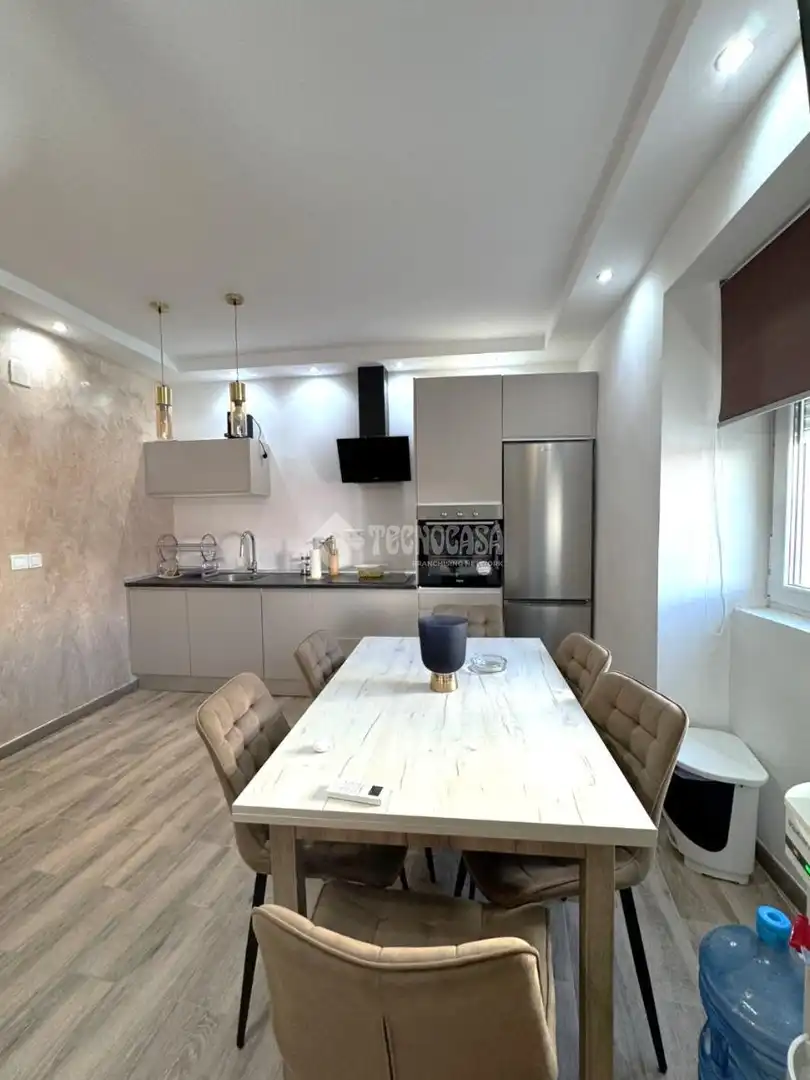 Küche von Wohnung zum Verkauf in El Puerto de Santa María mit Klimaanlage, Terrasse und Möbliert
