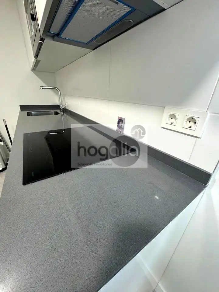 Küche von Wohnung zur Miete in Sevilla mit Klimaanlage, Heizung und Terrasse
