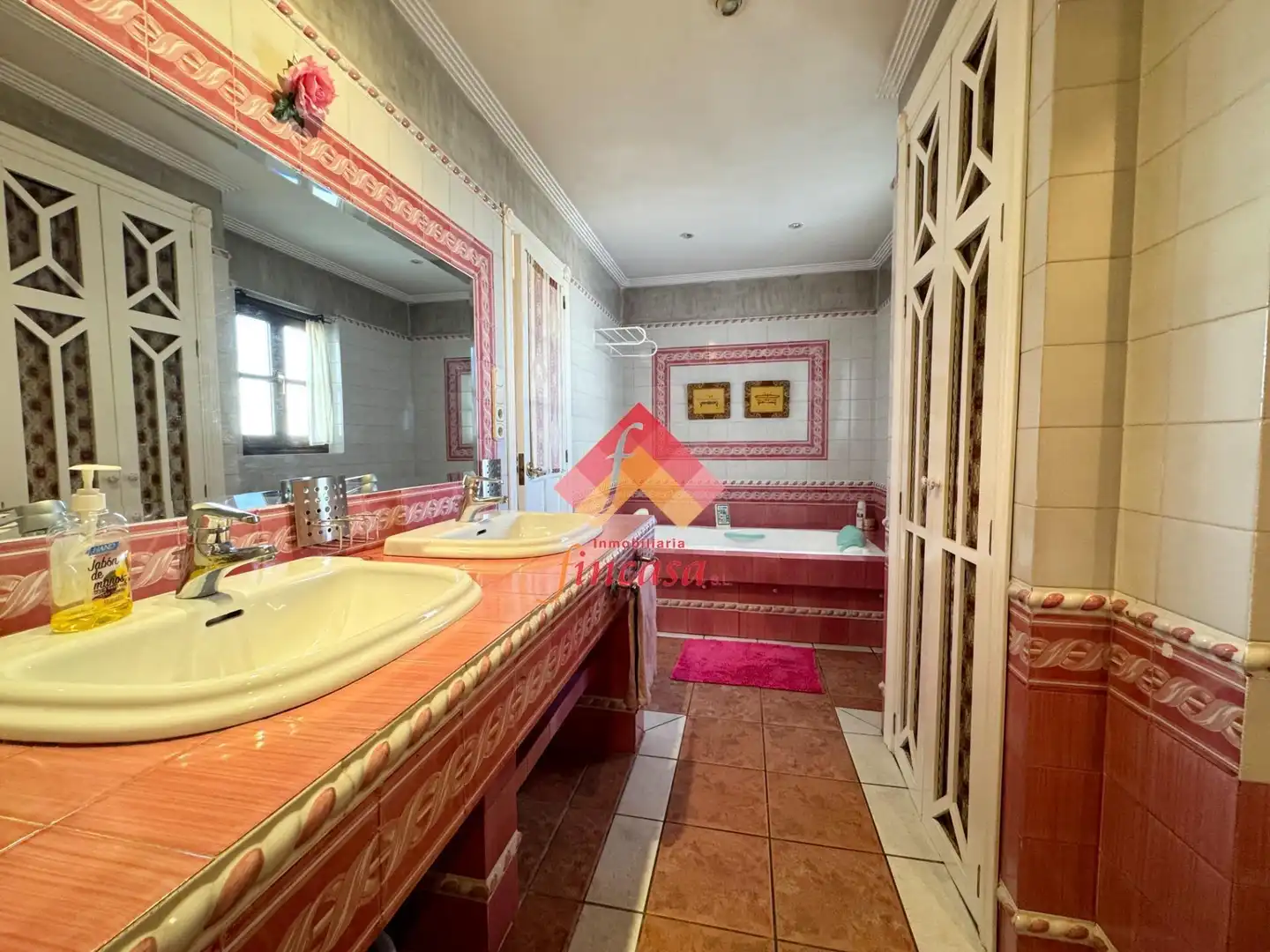 Bathroom of Detached homes for sale in Ronda  with Heating, Terrace and Furnished