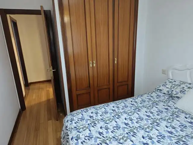 Habitación de Piso de alquiler en Ames con Calefacción, Parquet y Amueblado