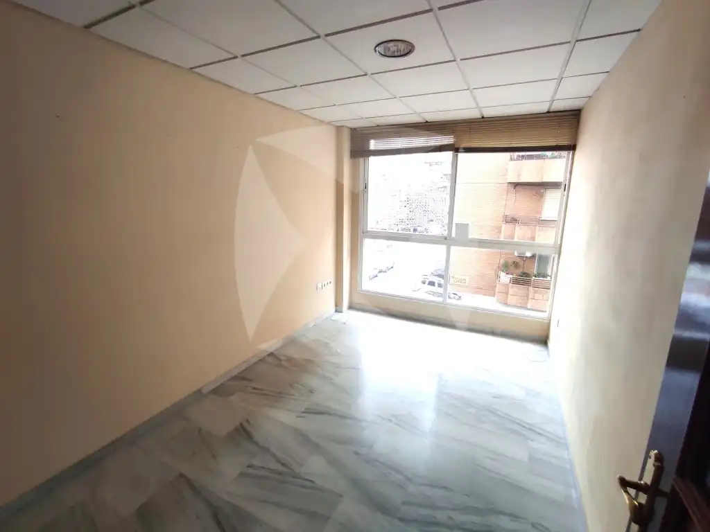 Büro zur Miete in Calle Rafael Lucenqui, Santa Marina