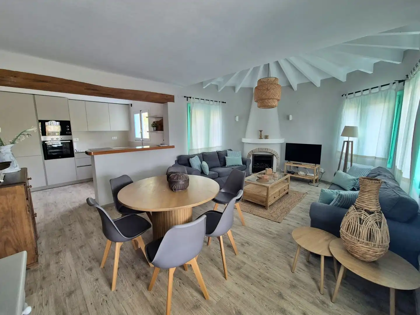 Detached house with pool to rent in Casco Urbano, imagen 6