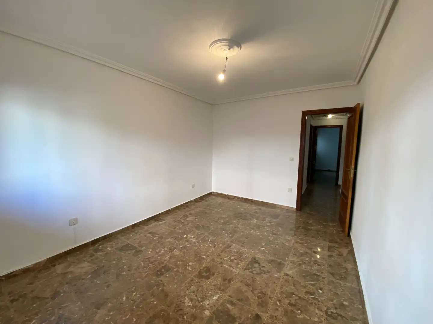 Habitación de Piso en venta en Ciudad Real con Calefacción, Terraza y Balcón