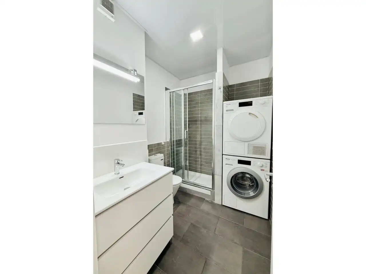 Apartment mit Terrasse zum Verkauf in Calle Balmes, imagen 17