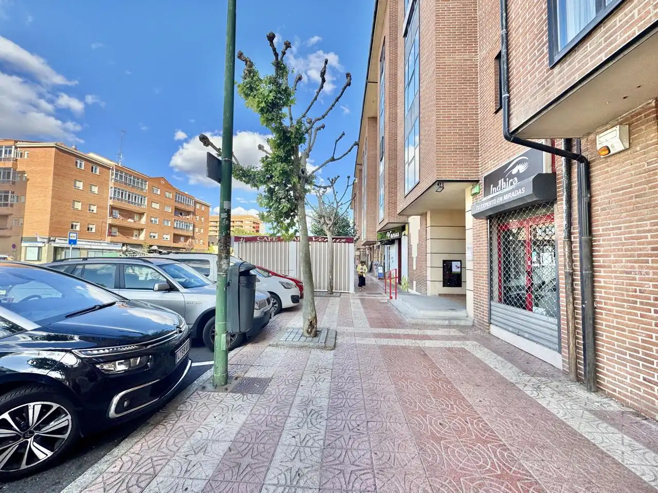 Business premises to rent in Avenida Juan Pablo II, imagen 2