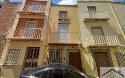 Exterior view of House or chalet for sale in Torre del Campo  with Balcony