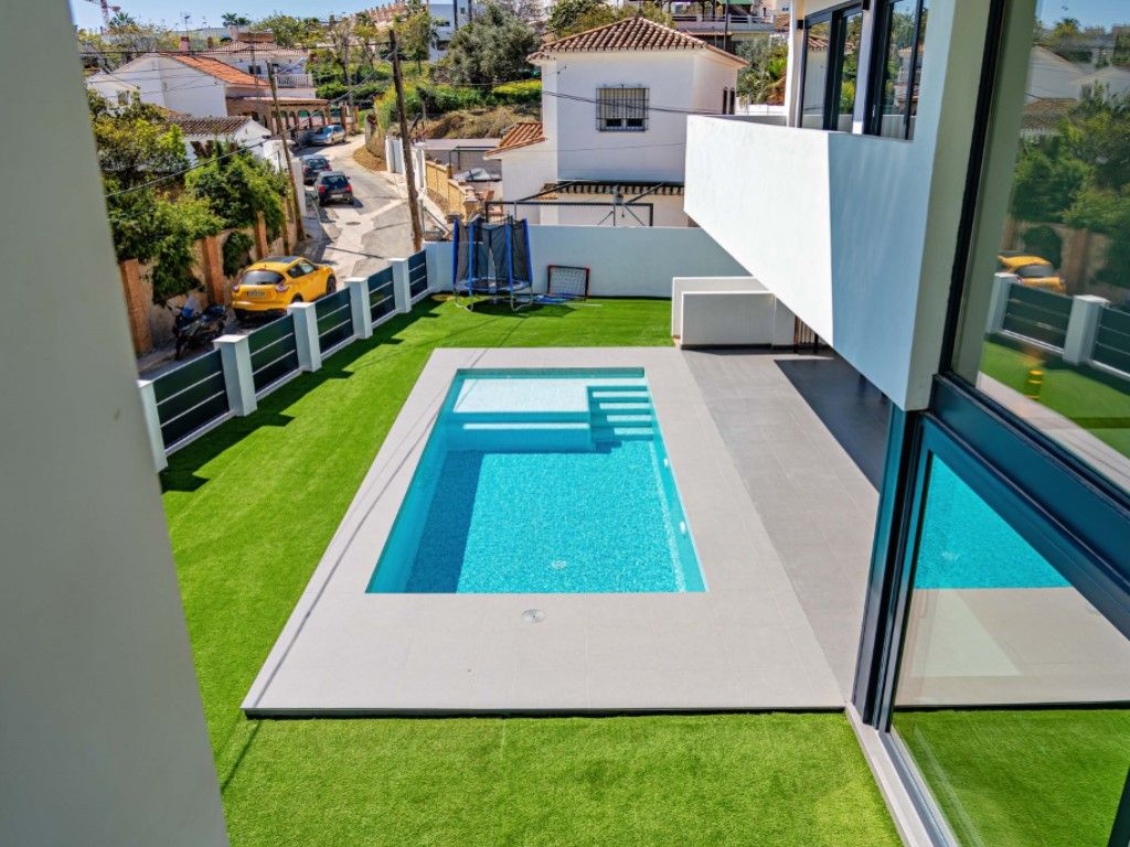 Piscina de Casa o chalet en venta en Torremolinos