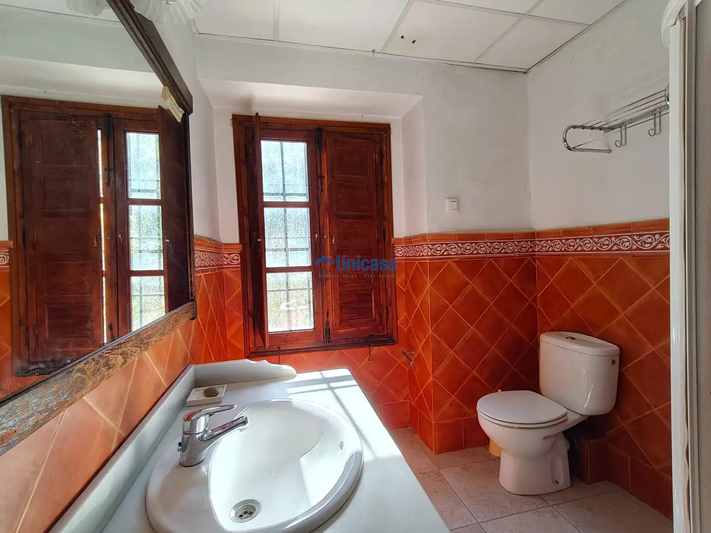 Bathroom of Houses for sale in Málaga  with Private garden, Terrace and Storage room