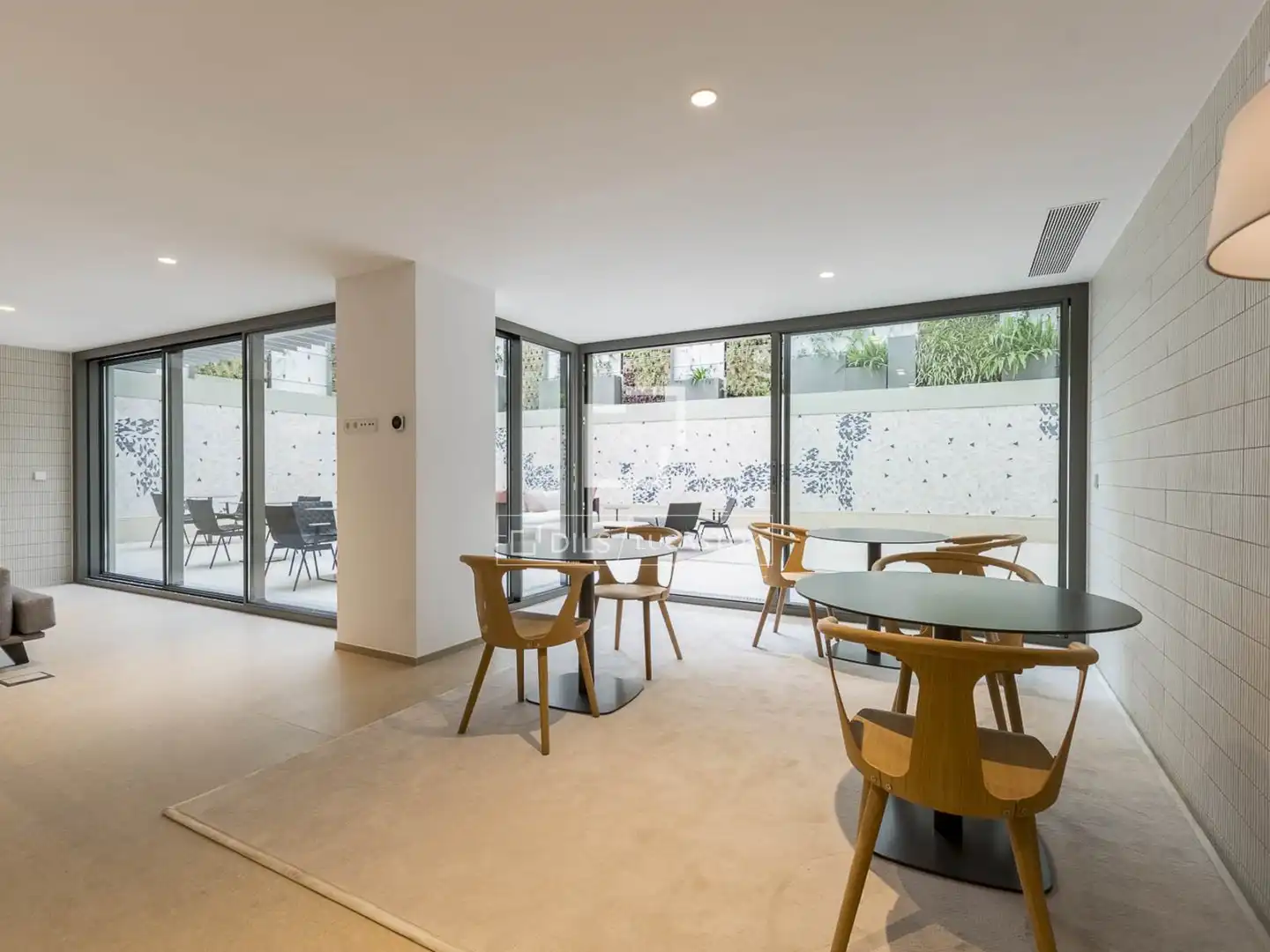 Terrasse von Wohnung zum Verkauf in Barcelona mit Klimaanlage, Terrasse und Schwimmbad