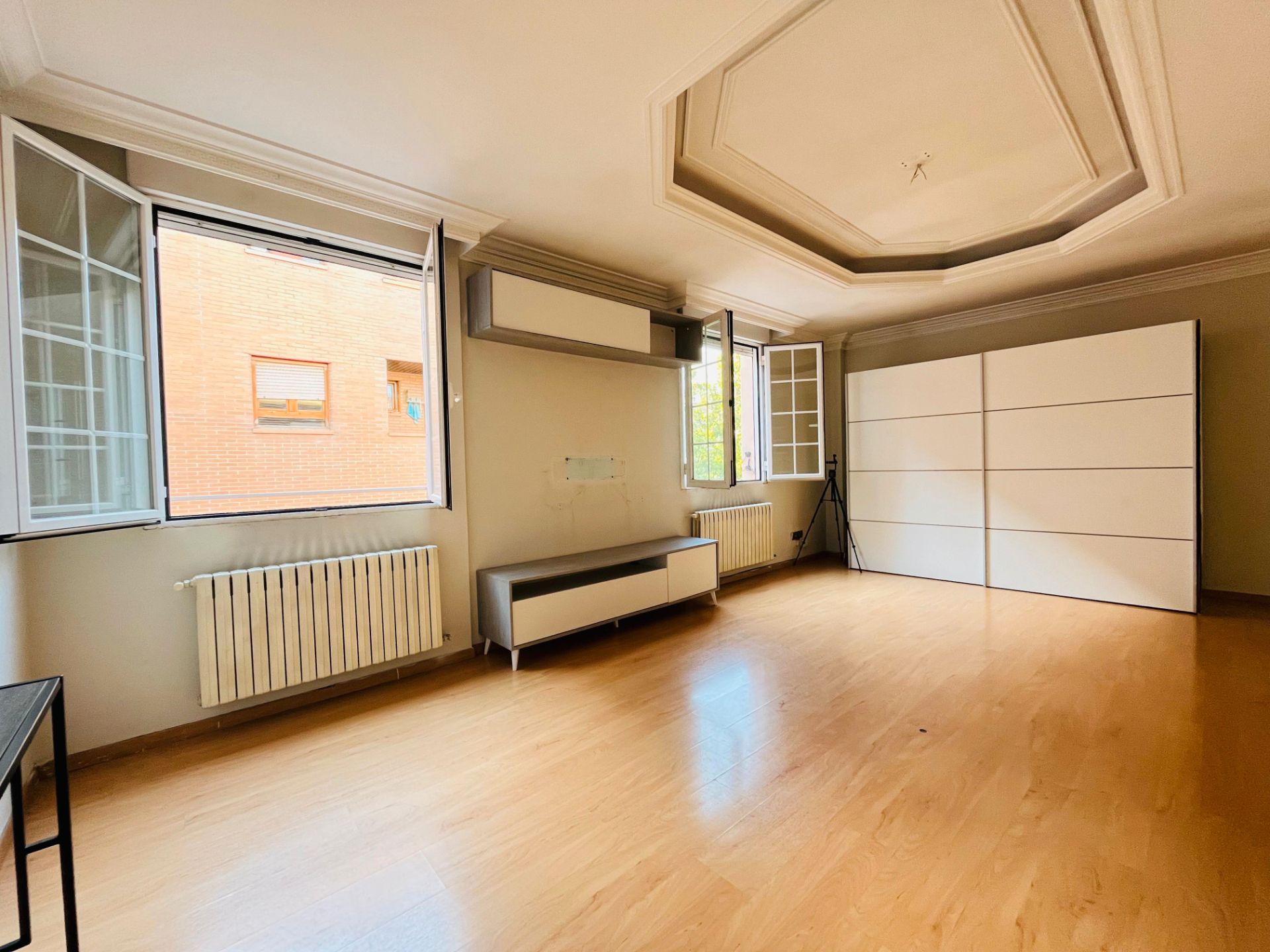 Bedroom of Flat for sale in  Zaragoza Capital  with Furnished