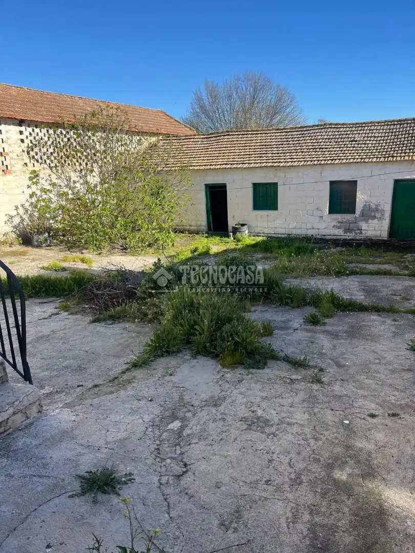 Casa aparellada amb jardí en venda a Pinos Puente, imagen 19