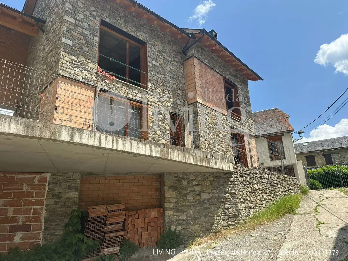 Exterior view of Flat for sale in Espot  with Air Conditioner, Heating and Parquet flooring