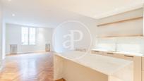 Kitchen of Flat for sale in  Barcelona Capital  with Air Conditioner and Heating