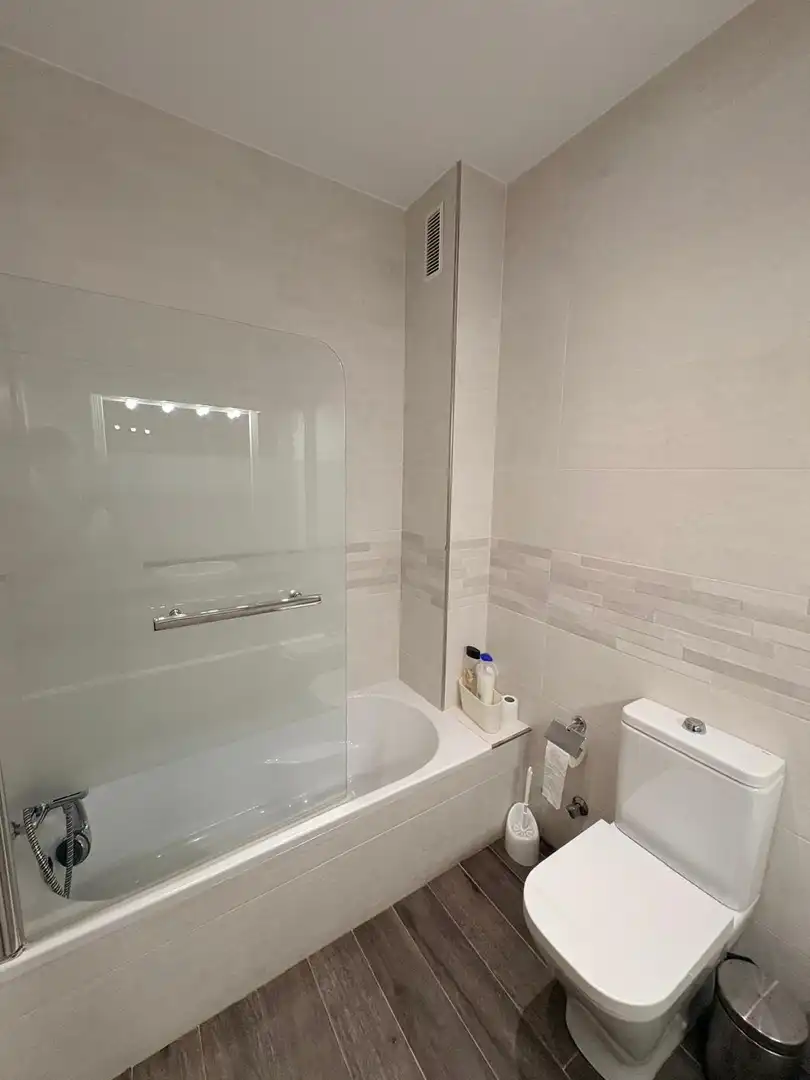 Bathroom of Flat for rent in Motril  with Air Conditioner and Balcony