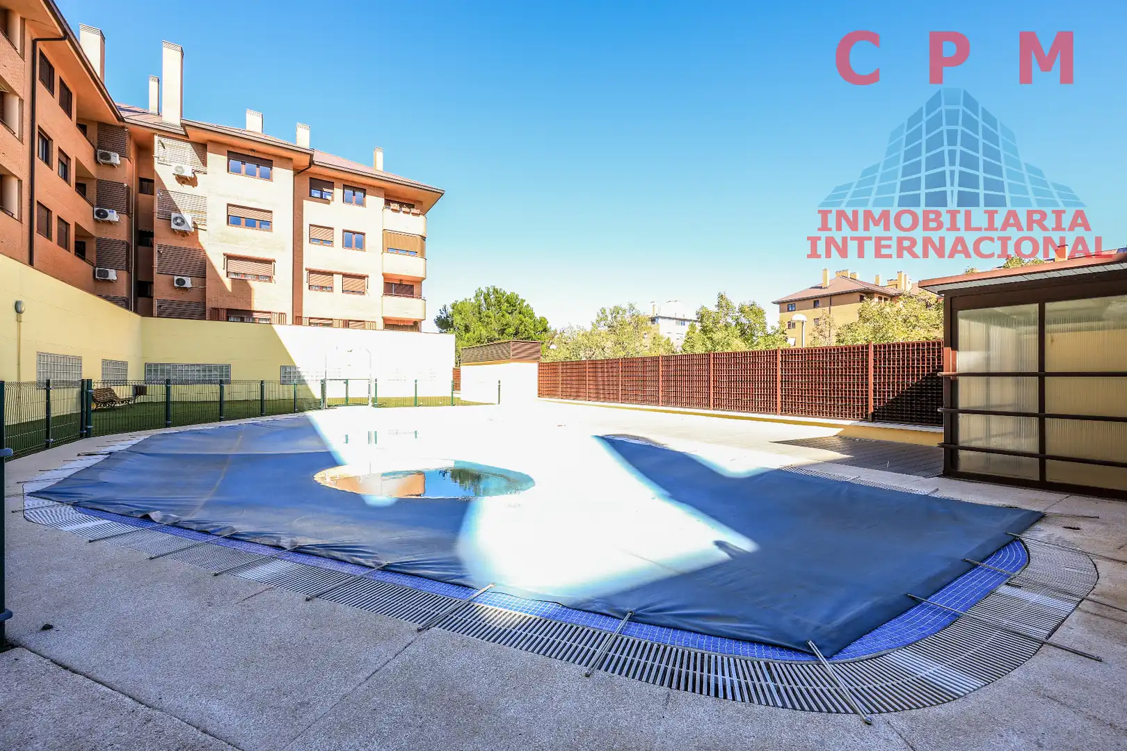 Schwimmbecken von Wohnung zur Miete in Fuencarral - El Pardo