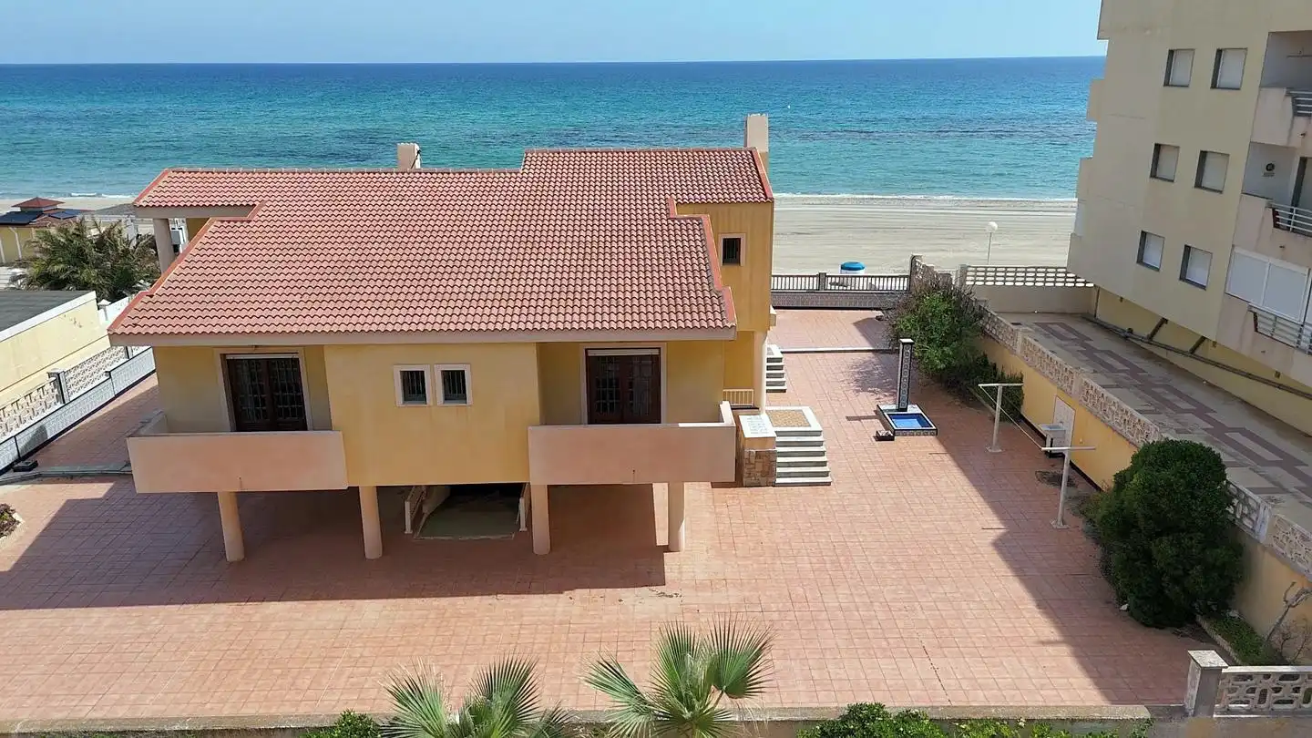 Exterior view of Houses for sale in La Manga del Mar Menor  with Private garden, Terrace and Furnished