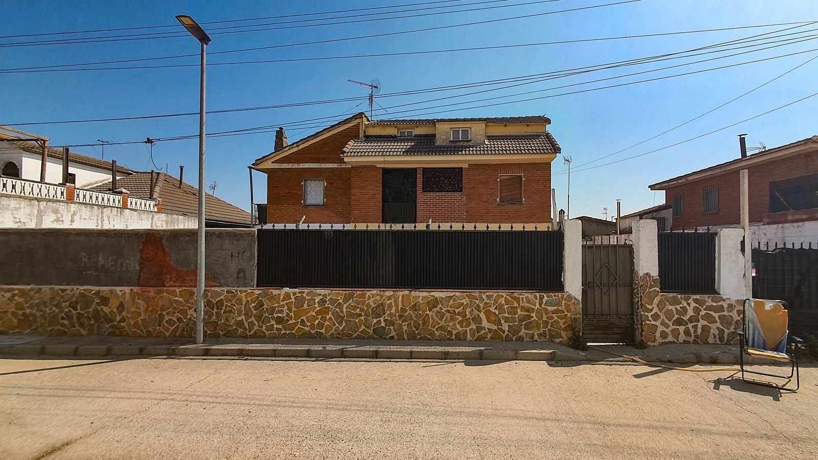 Exterior view of House or chalet for sale in Escalona  with Swimming Pool
