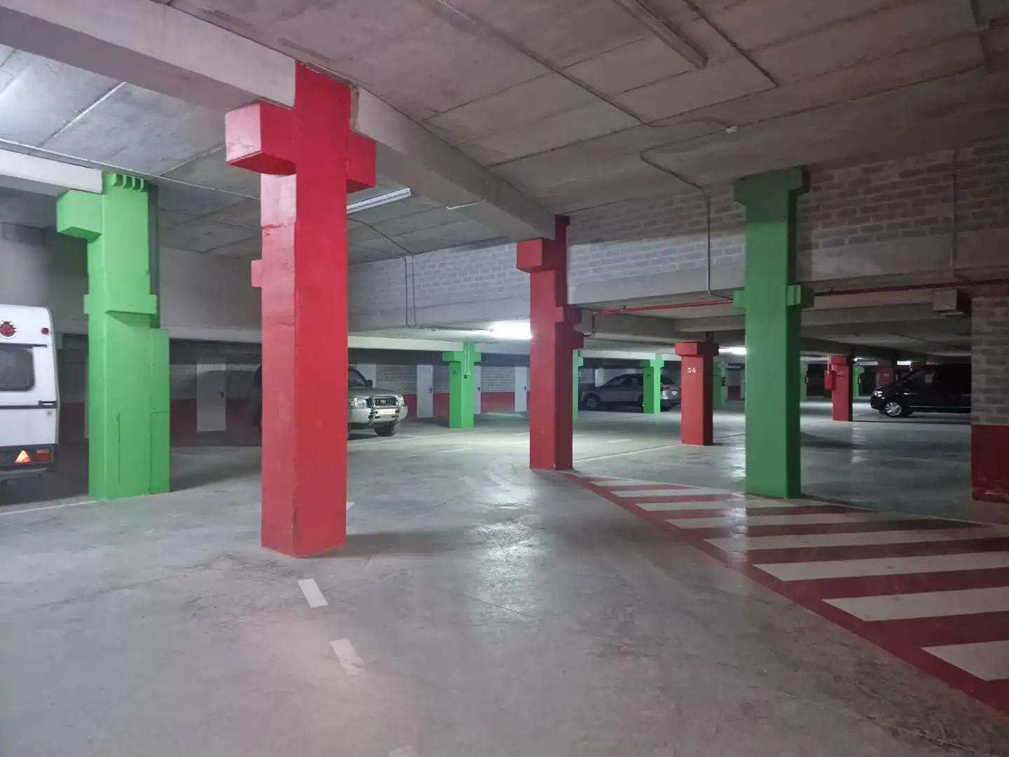 Garage for sale in Calle UNICA AG CANDANCHU, 4, Aisa