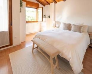 Dormitori de Casa o xalet en venda en San Martín de Unx amb Calefacció, Jardí privat i Traster