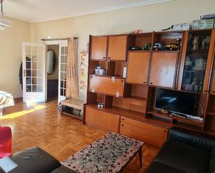 Sala d'estar de Pis en venda en  Logroño amb Moblat i Balcó