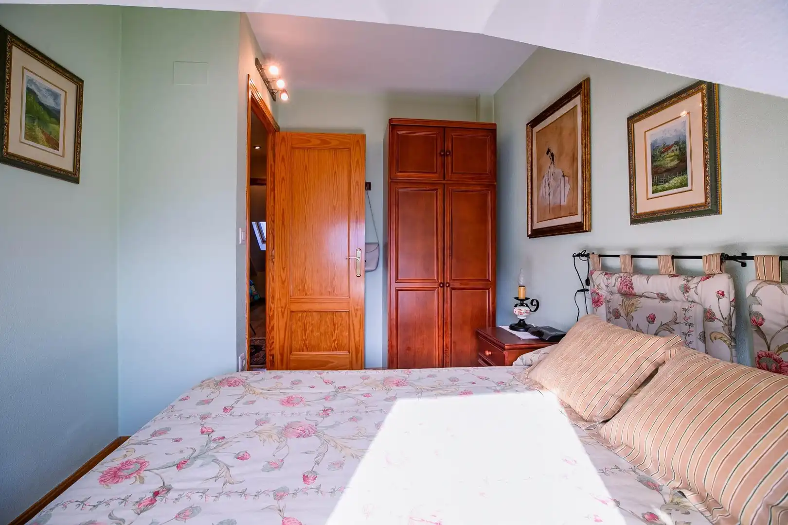 Habitación de Dúplex en venta en Biescas con Calefacción, Trastero y Amueblado