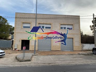 Local commercial à louer à Avenida Tembleque 5