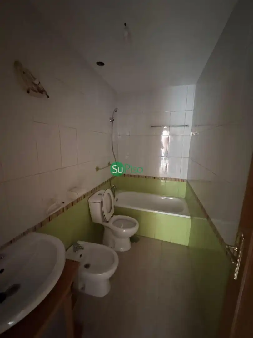 Baño de Piso en venta en Magán con Terraza, Trastero y Horno