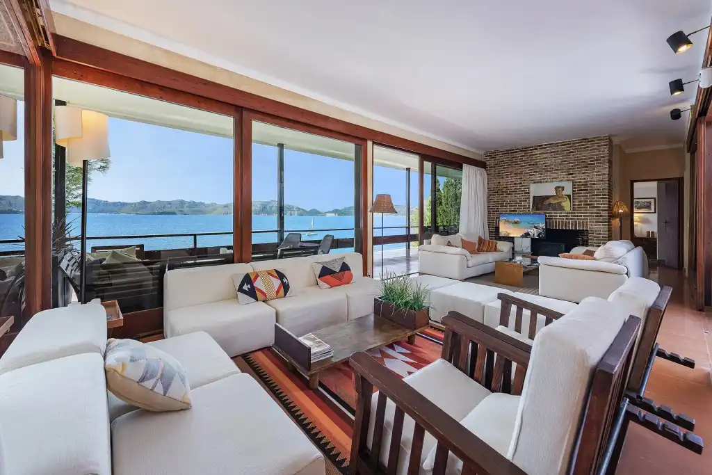Sala d'estar de Casa o xalet en venda en Alcúdia amb Jardí privat, Terrassa i Piscina
