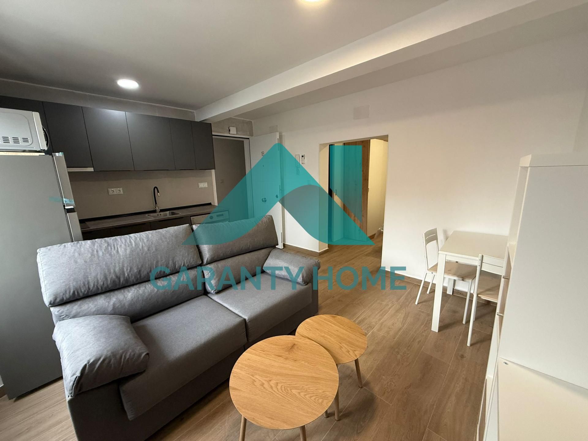 Exterior view of Study to rent in Cáceres Capital  with Air Conditioner and Furnished