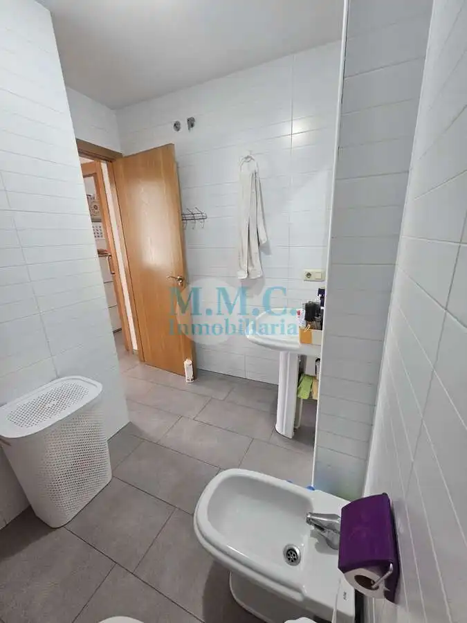 Baño de Piso en venta en Roquetas de Mar con Terraza y Amueblado