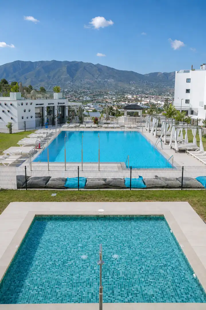 Apartamento con piscina en venta en La Cala Mijas, imagen 12