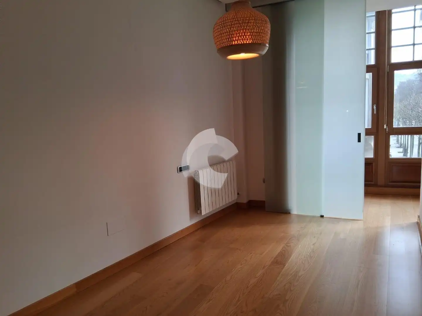 Schlafzimmer von Wohnung zur Miete in Vigo  mit Heizung, Parkett und Abstellraum
