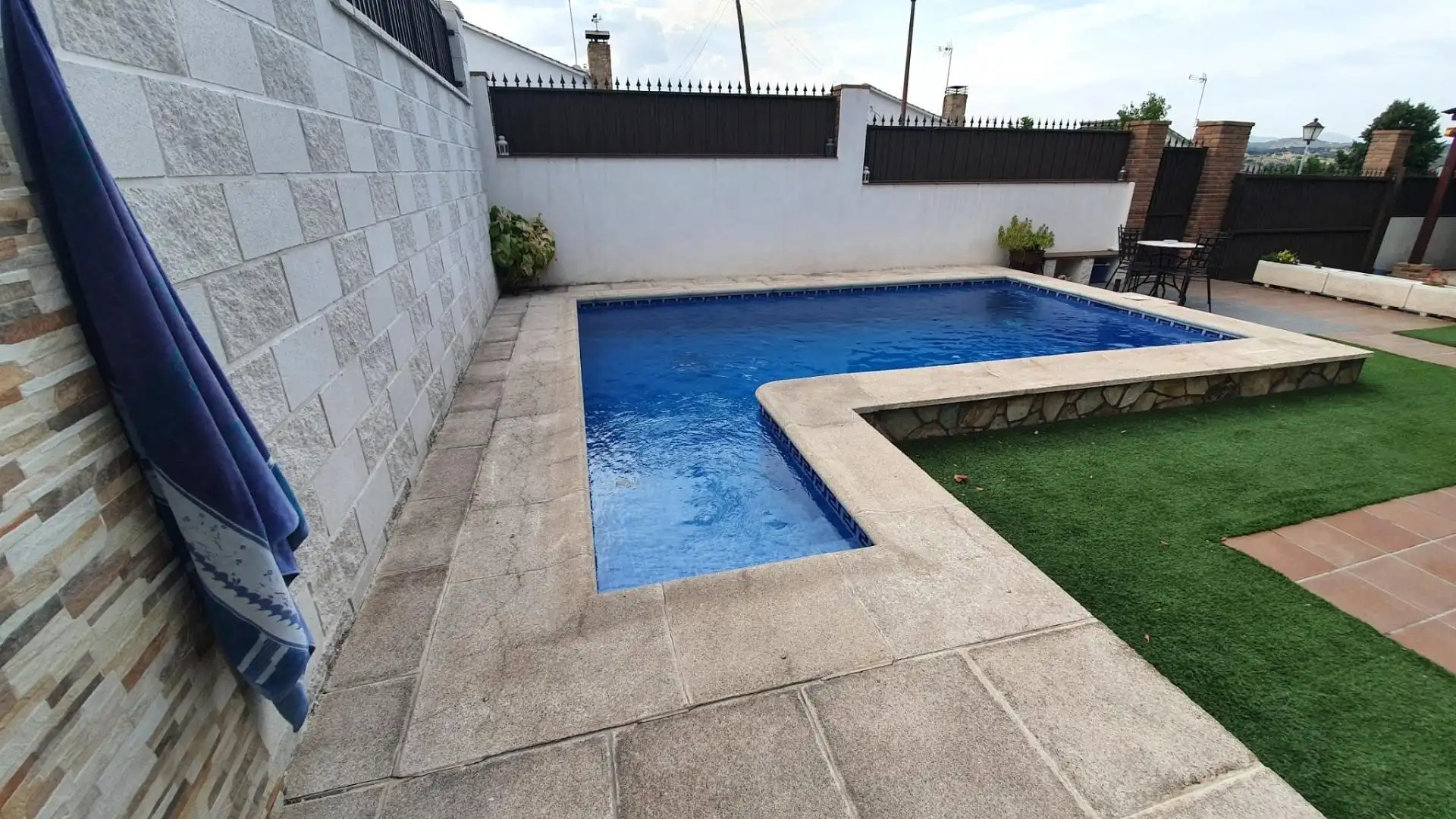 Piscina de Casa o chalet en venta en Aldea del Fresno con Aire acondicionado, Calefacción y Terraza