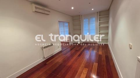 Foto 2 de Piso de alquiler en Calle General Martínez Campos, Almagro,  Madrid Capital