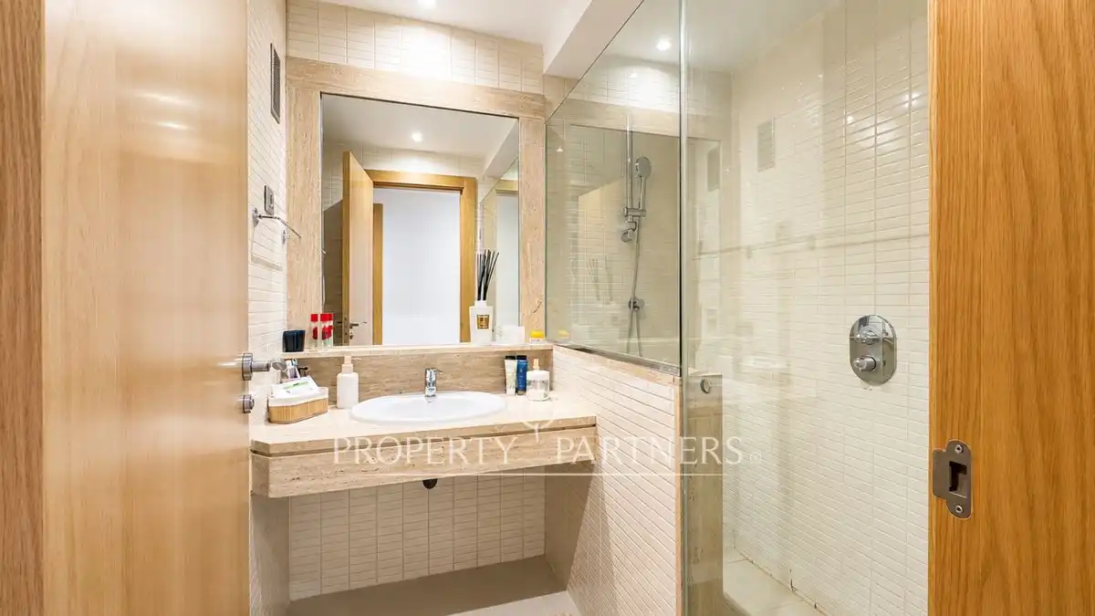 Bathroom of Apartments for sale in Madrid  with Air Conditioner, Heating and Private garden