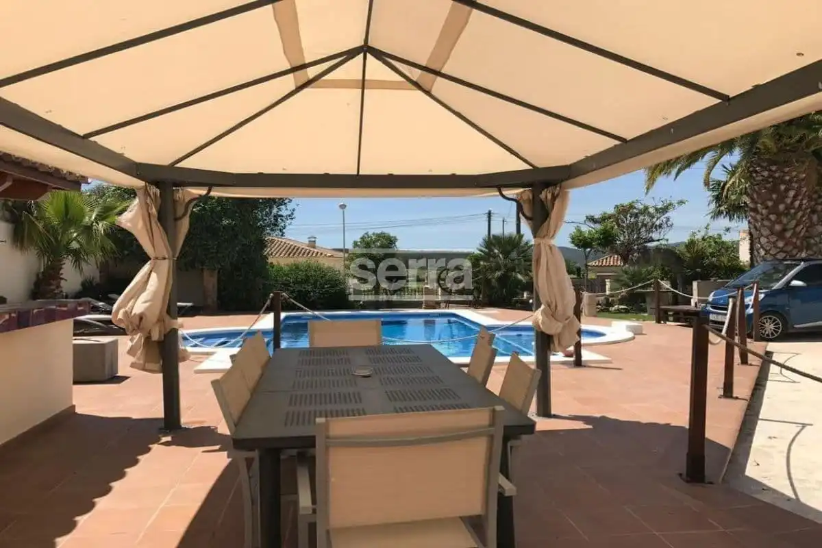 Finca rústica en venta en Vilobí del Penedès