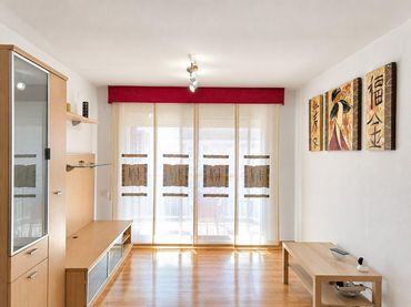 Flat with balcony for sale in VIOLANT D'HONGRIA