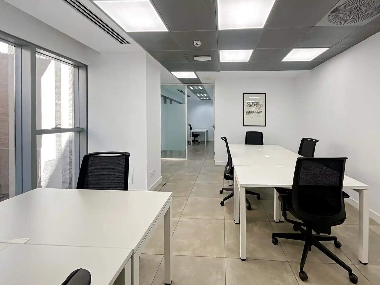 Bureau avec ascenseur à louer à Avenida Madariaga 1, imagen 9