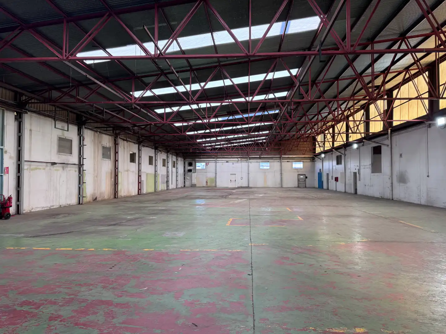 Exterior view of Industrial buildings for rent in Ceutí