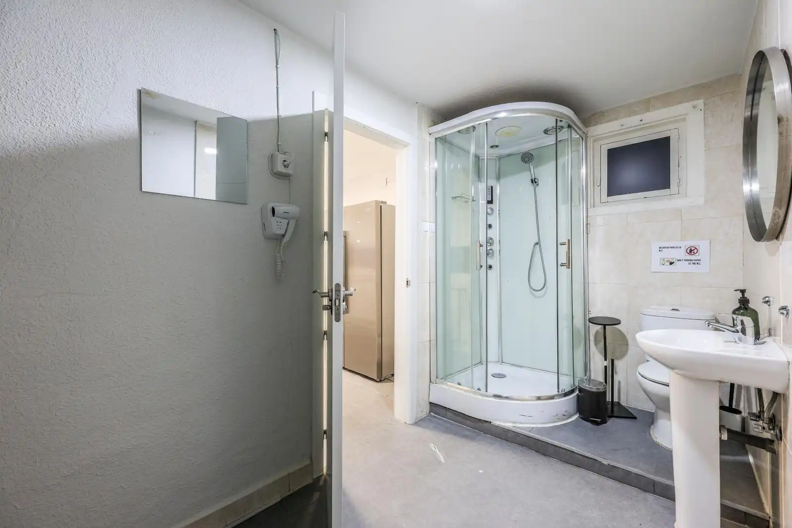 Baño de Piso en venta en Madrid con Calefacción y Amueblado