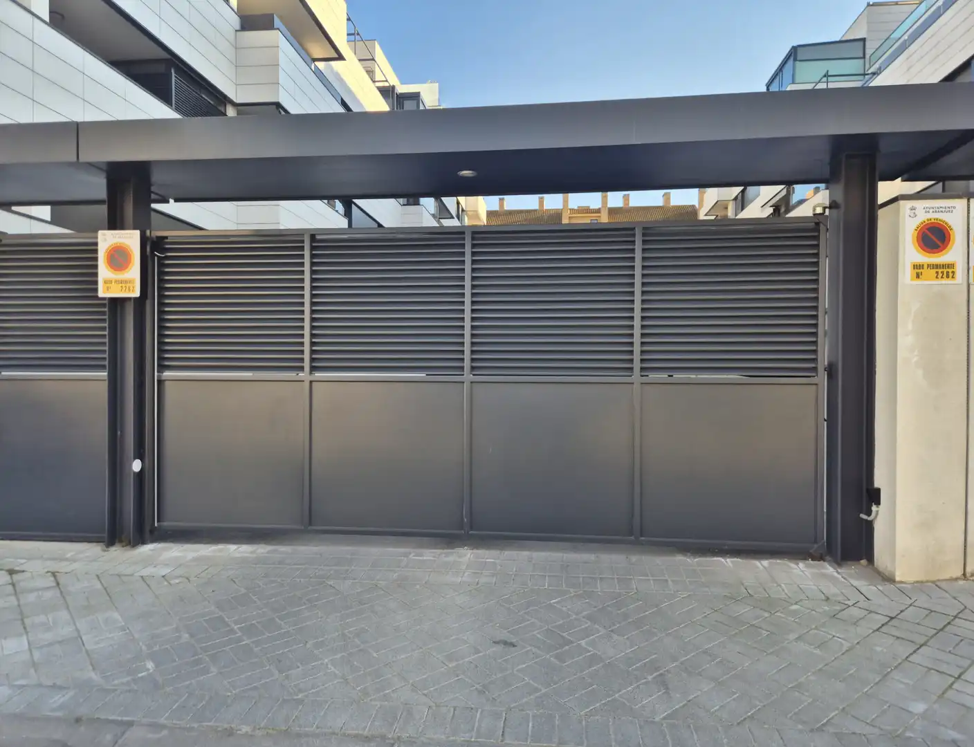 Außenansicht von Garage zum Verkauf in Aranjuez