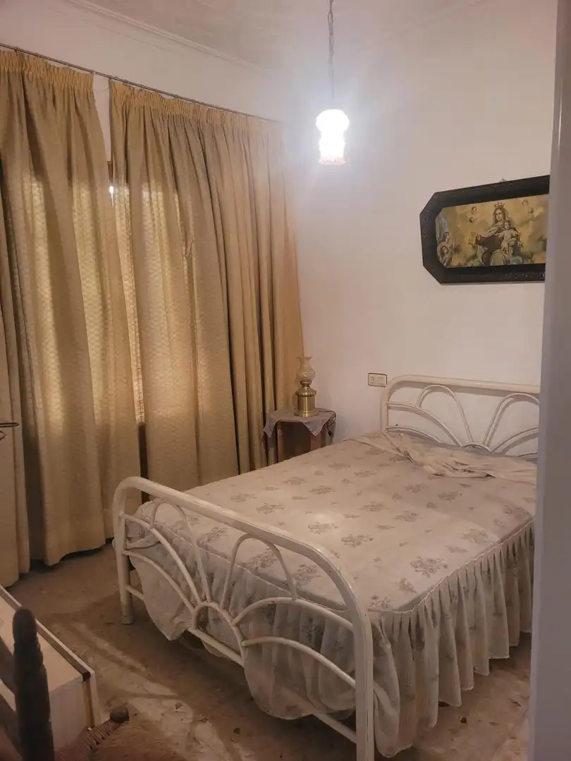 Dormitori de Casa o xalet en venda en Tocina