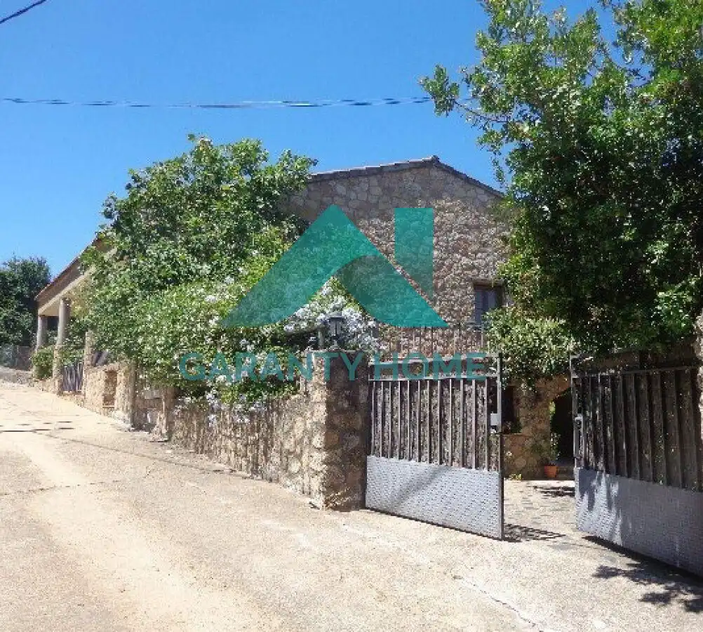 House with pool for sale in Valencia de Alcántara, imagen 2