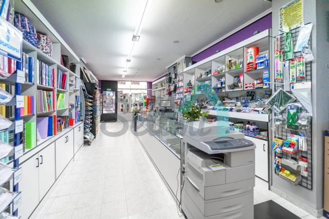 Local comercial en Venta en Muñoz Degraín en Auditorio - Seminario - Parque de Invierno