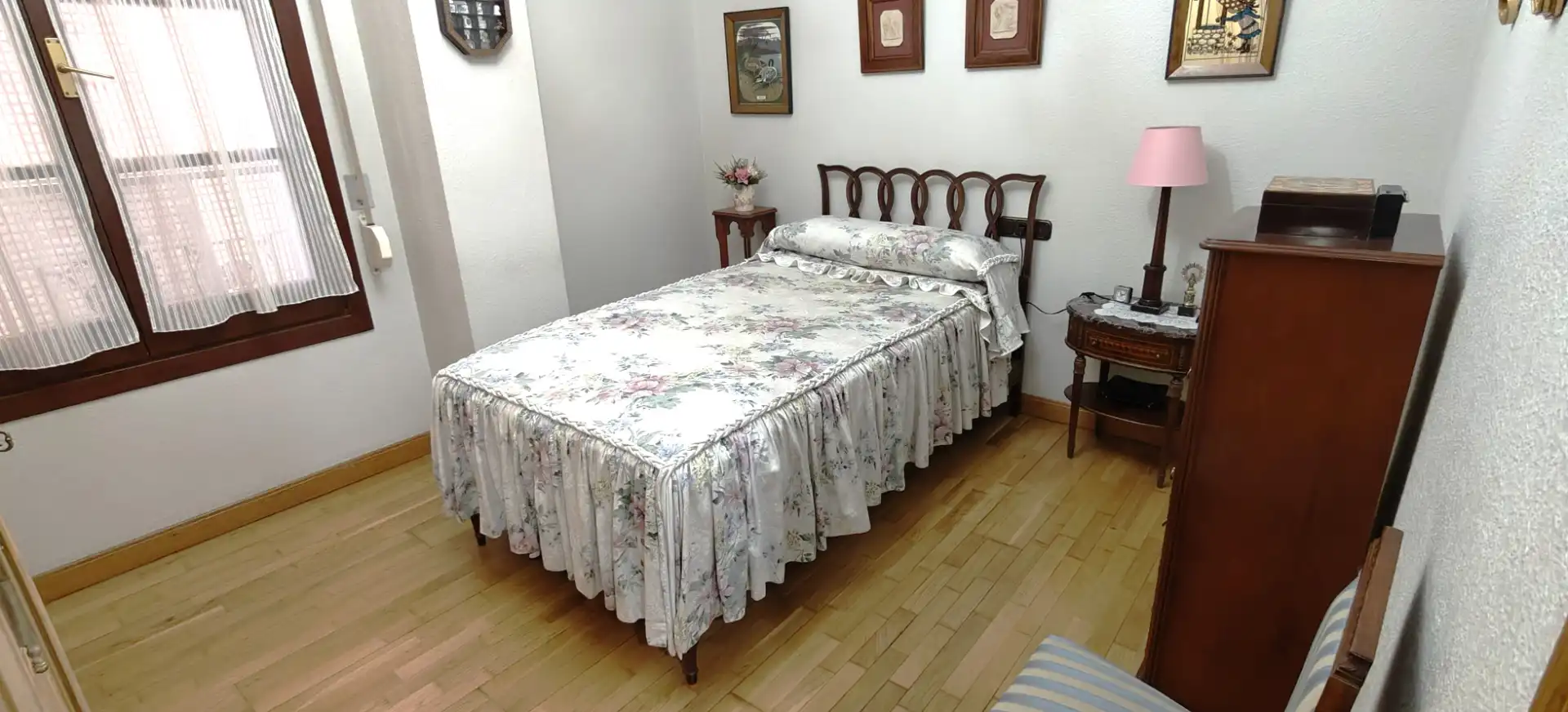 Bedroom of Flat for sale in Zaragoza  with Air Conditioner, Heating and Parquet flooring