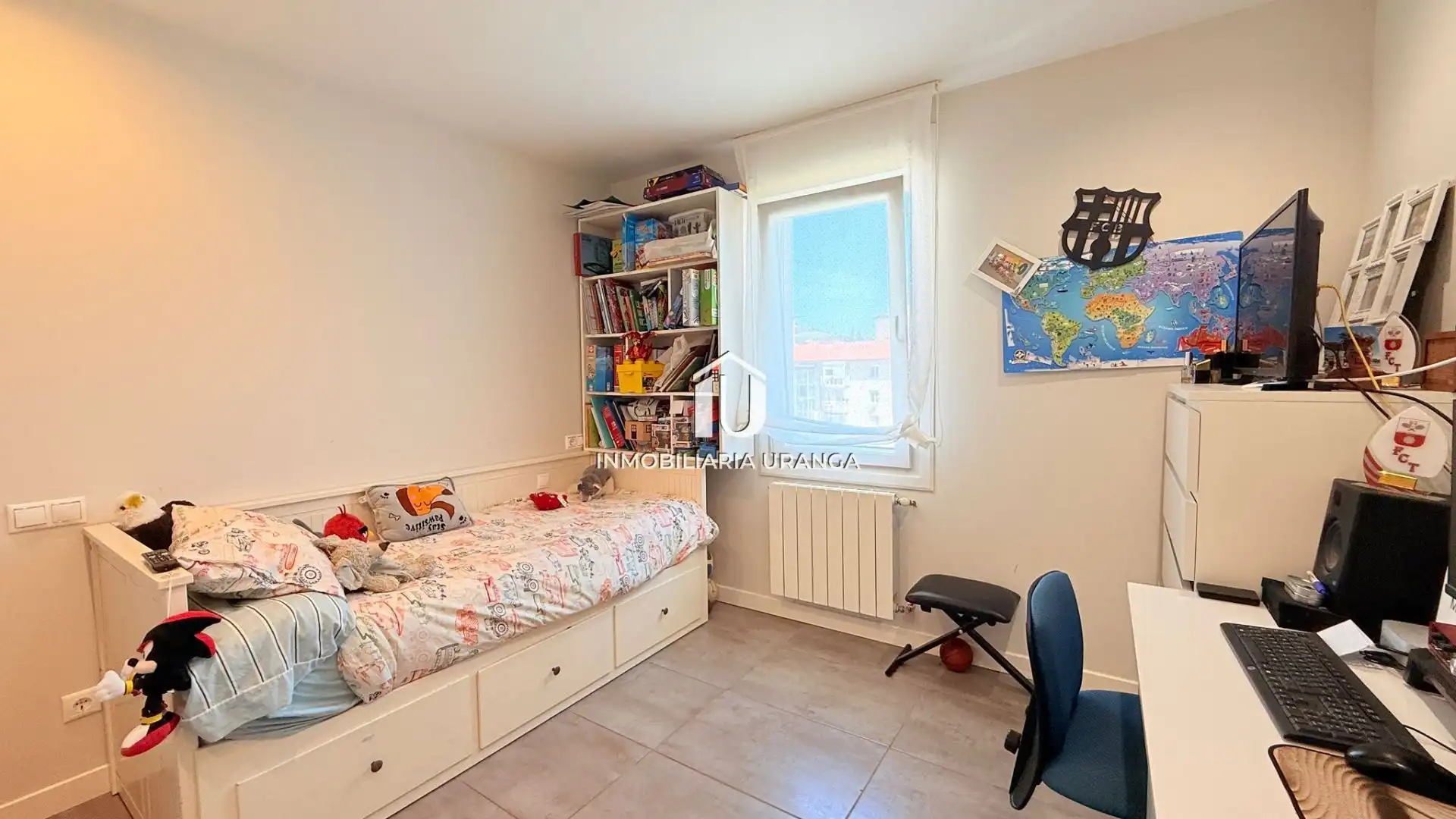 Piso en venta en Laredo con Calefacción y Terraza