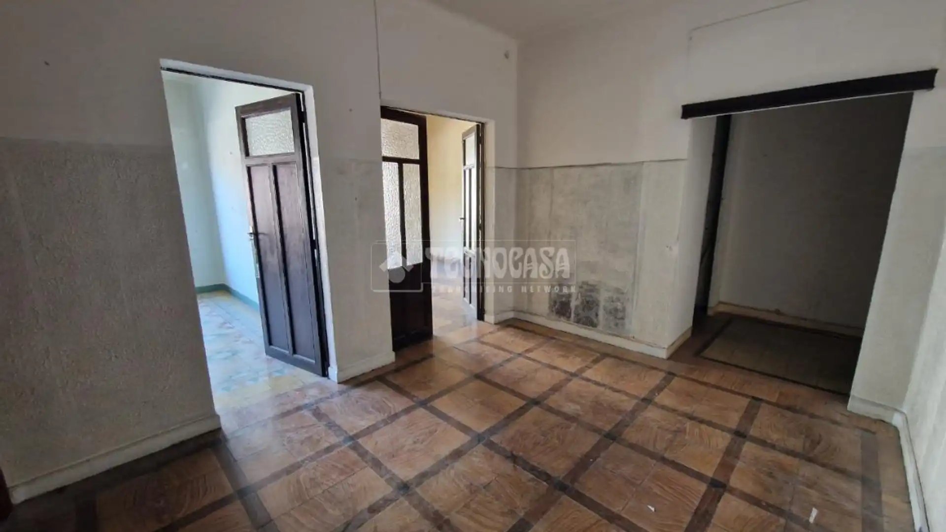 Piso en venta en Palencia Capital con Calefacción, Trastero y Balcón