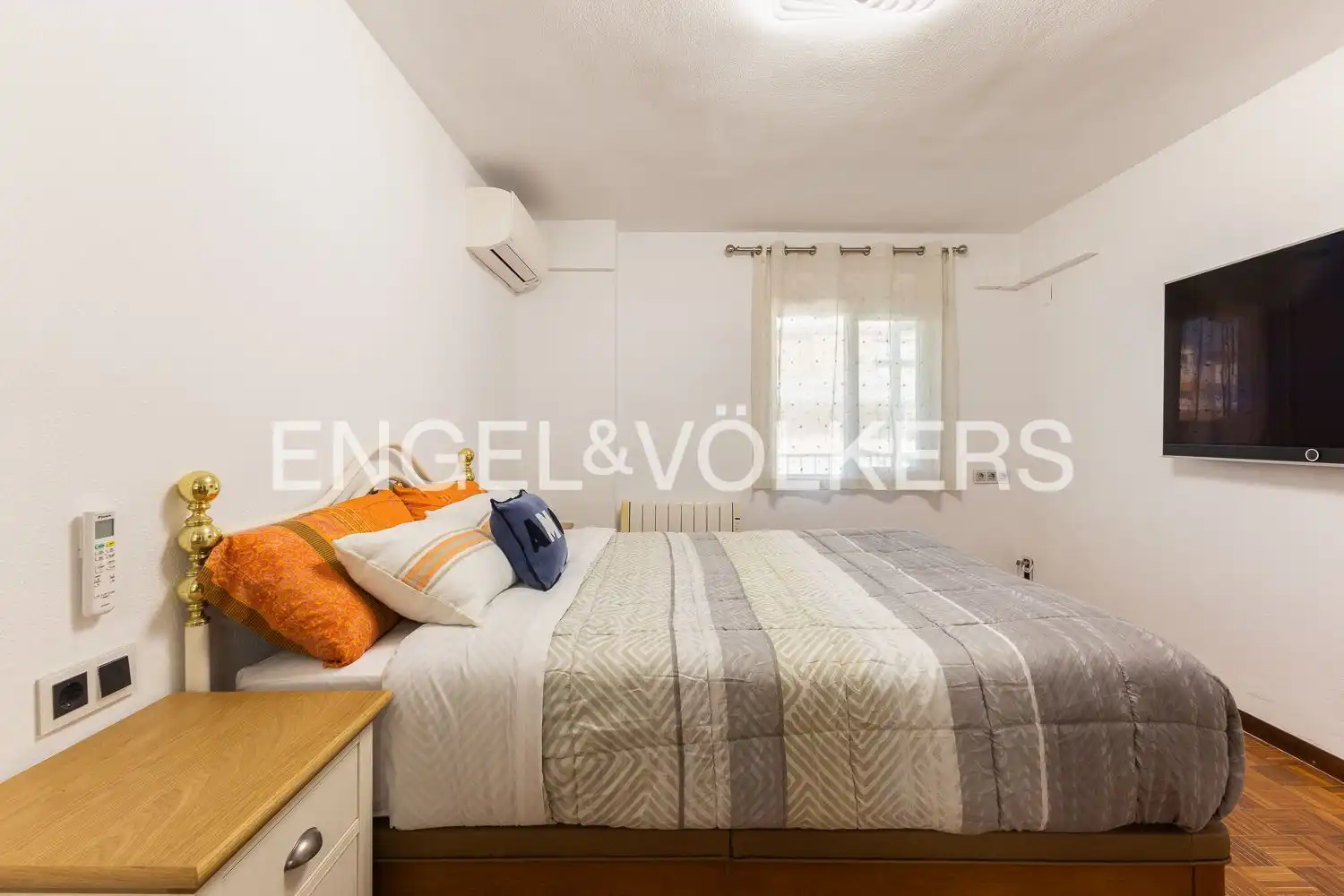 Habitación de Piso de alquiler en Valencia con Aire acondicionado, Calefacción y Parquet