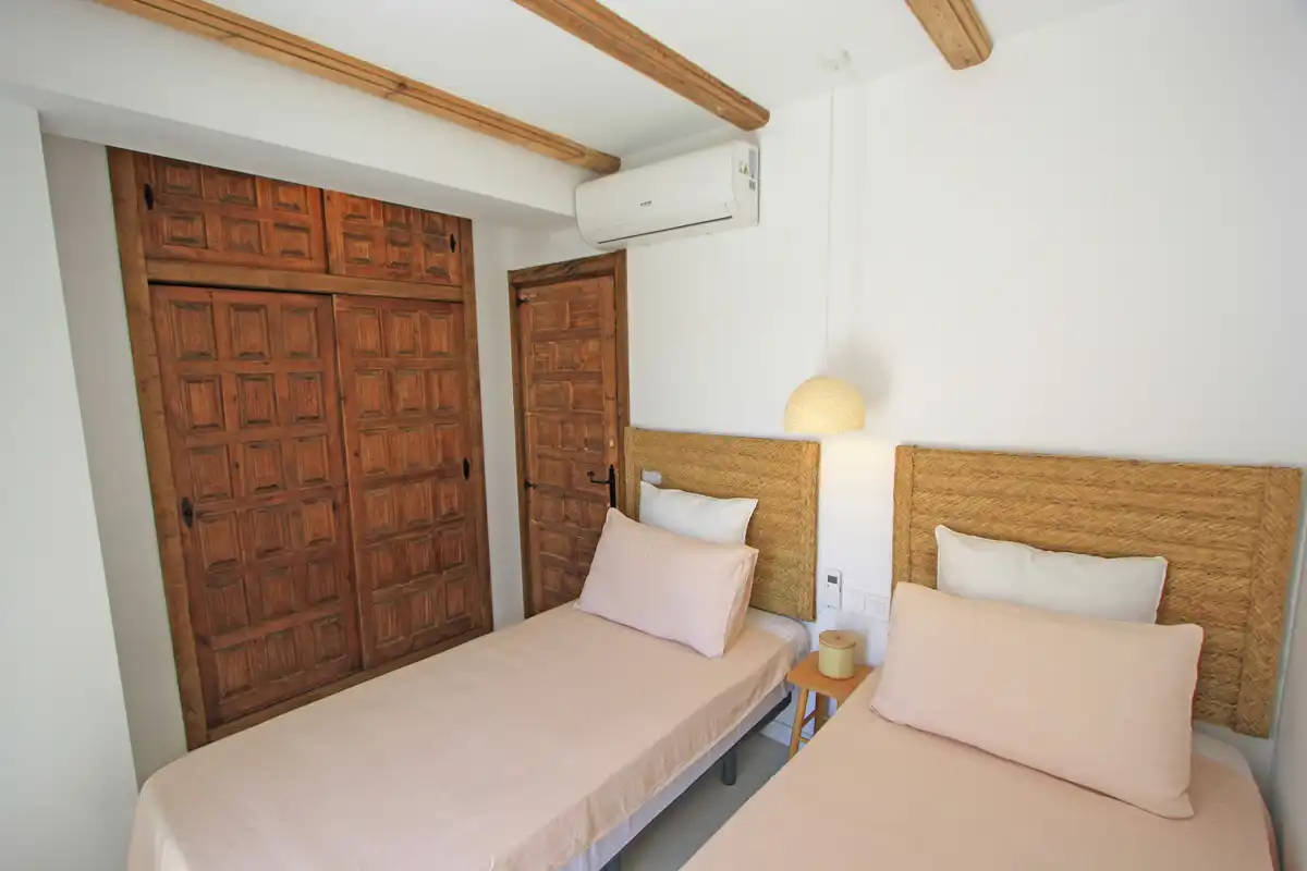 Habitación de Casa adosada en venta en Dénia con Jardín privado y Alarma
